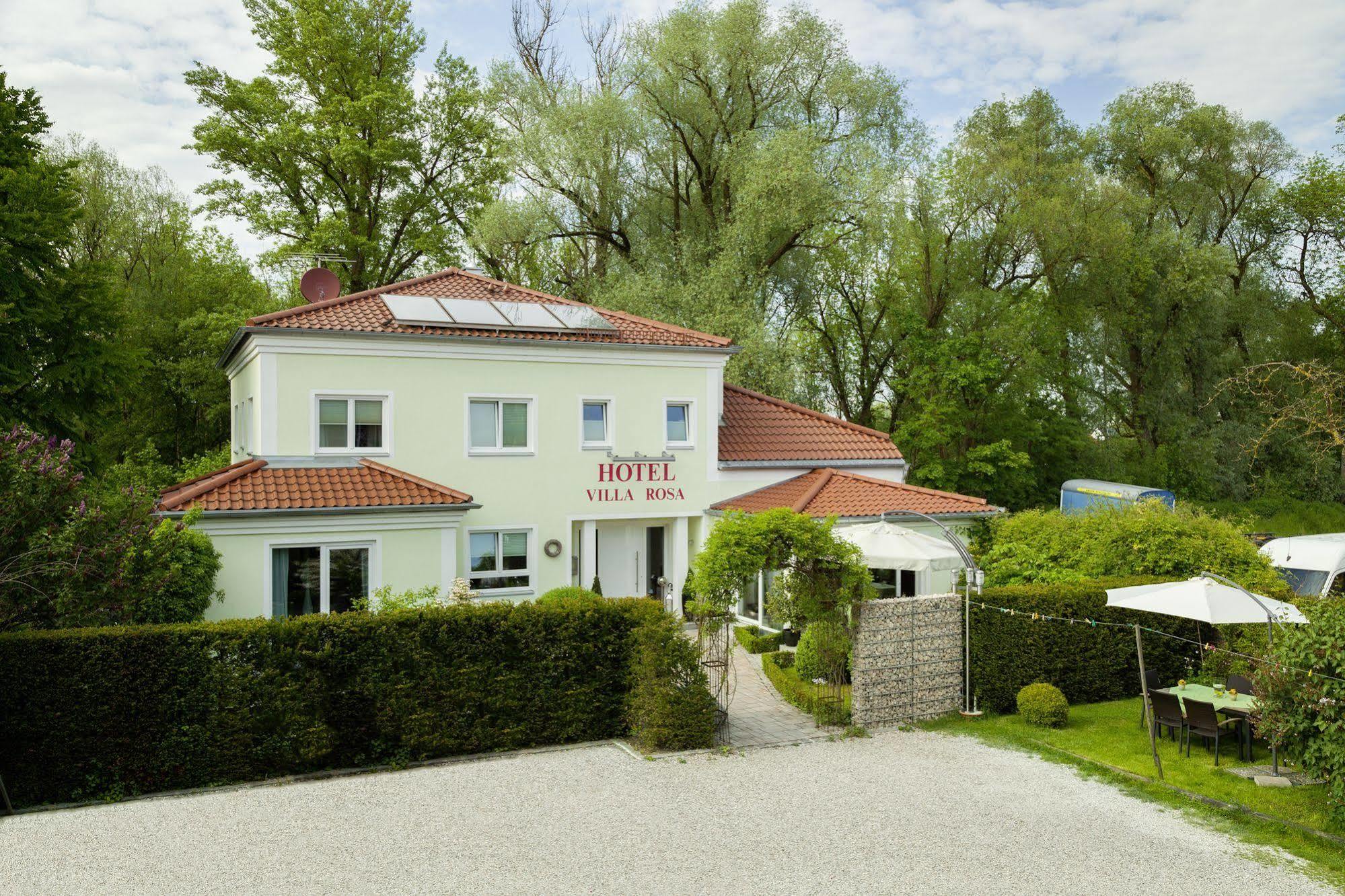 Hotel Villa Rosa Allershausen Exterior photo